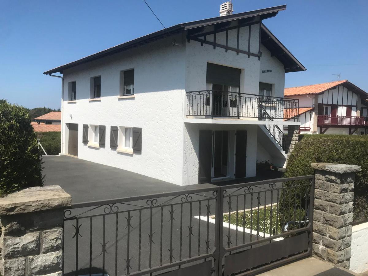 A Louer Appartement Dans Une Maison Арконг Екстериор снимка